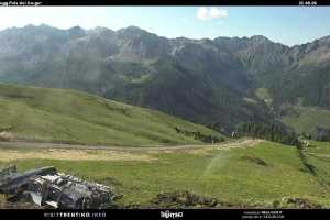 Kamera Val di Fassa Pozza di Fassa-Aloch-Buffaure Arrivo della segg Pala del Geiger