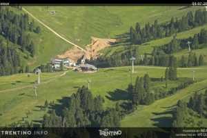 Kamera Val di Fiemme  Schronisko passo Feudo
