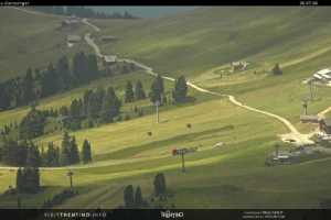Kamera Val di Fiemme Ski Center Latemar Rifugi Zisch e Genischer