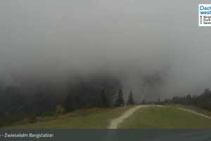 Kamera Gosau  Dachstein West: Zwieselalm Bergstation (LIVE Stream)