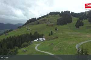 Kamera SkiWelt Wilder Kaiser - Brixental Bergstation Gondelbahn (LIVE Stream)