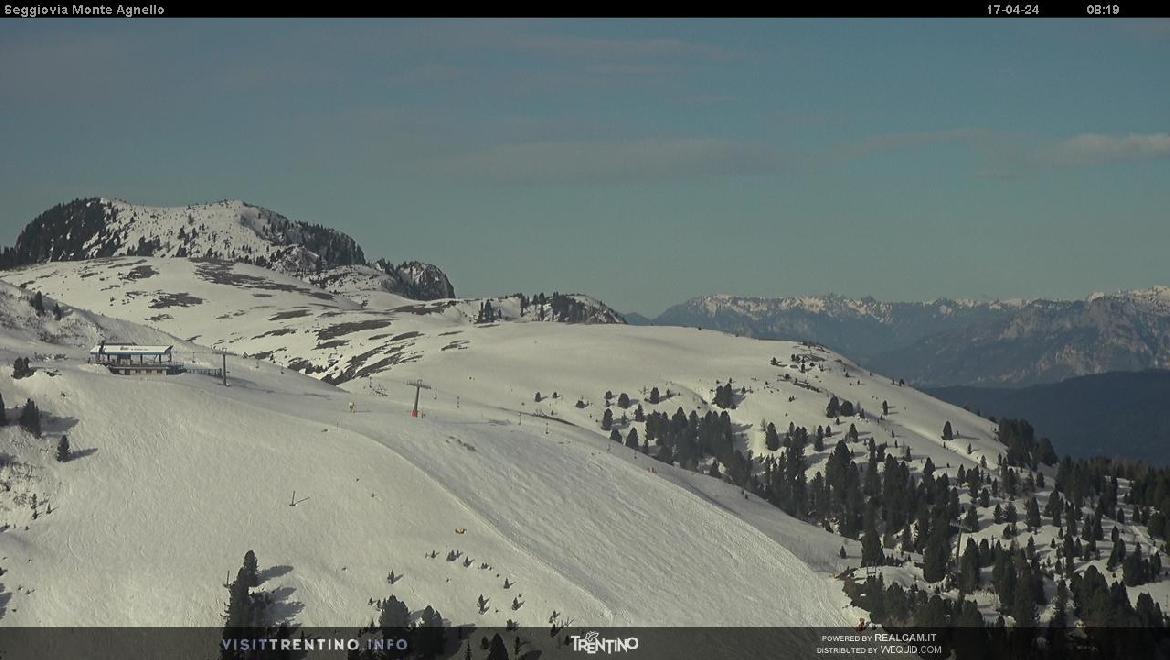 Live cam Val di Fiemme Ski Center Latemar Seggiovia Monte Agnello