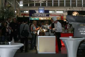 Food Court, fot. J. Wrona / skionline.pl Food Court, fot. J. Wrona / skionline.pl