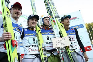 Polacy w Hinterzarten fot. Tadeusz Mieczyński/skijumping.pl