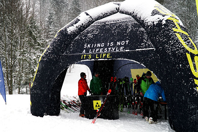 Zima nie zaskoczyła zjazdowców, czyli testy Fischera w Szczyrk Mountain Resort