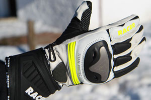 Rękawice RACER® Race Titan fot. J.Ciszak/skionline.pl Rękawice RACER® Race Titan fot. J.Ciszak/skionline.pl