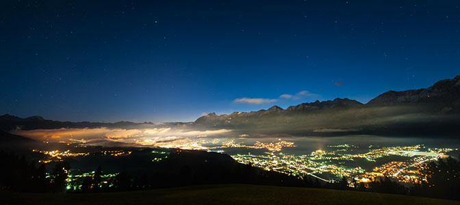 Innsbruck nocą fot. Innsbruck Tourism