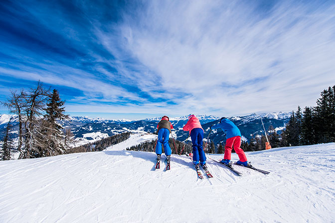 Dla dzieci i młodzieży: emocjonujące i niedrogie dni na nartach i snowboardzie