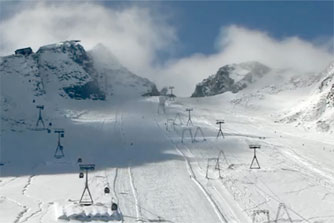 Rozpoczęcie sezonu na lodowcu Stubai