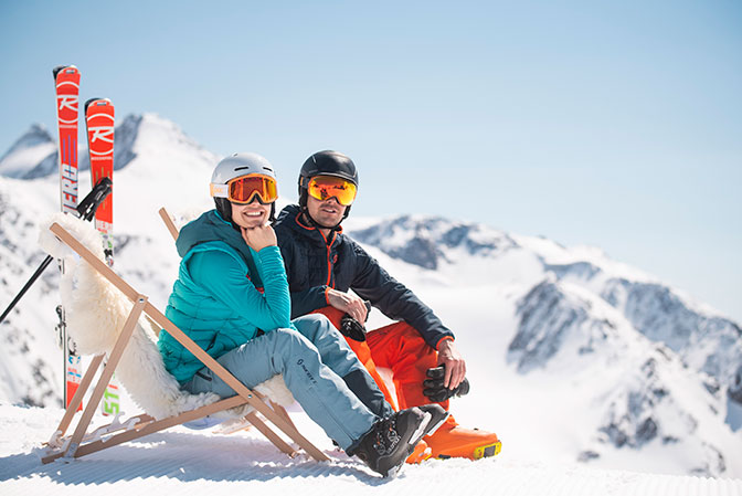 Ożywcza przyjemność - narciarstwo w słonecznej dolinie Stubai fot. Andre Schoenherr