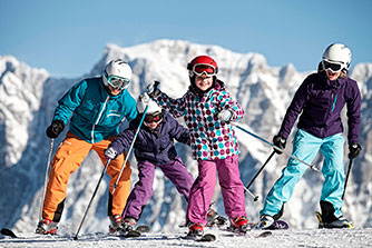 Najlepsze rodzinne regiony narciarskie w Tyrolu