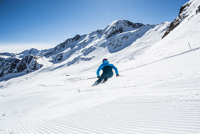 5 tyrolskich lodowców i 5 wskazówek, jak spędzić dzień na nartach w pełnym słońcu