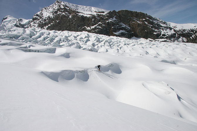 Zjazd z Dufourspitze - Szwajcaria Zjazd z Dufourspitze - Szwajcaria