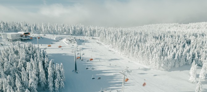 Na narty z początkiem kwietnia? Dzięki mikroklimatowi jest to możliwe