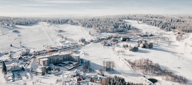 Na narty z początkiem kwietnia? Dzięki mikroklimatowi jest to możliwe Na narty z początkiem kwietnia? Dzięki mikroklimatowi jest to możliwe