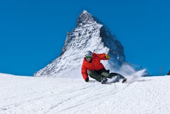 13 wyjątkowych ośrodków narciarskich w Szwajcarii fot. Zermatt © Switzerland Tourism