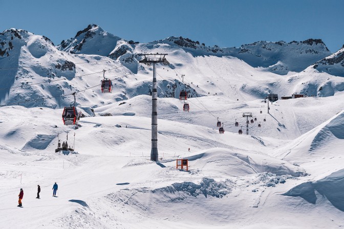 Zabawa na śniegu z rodziną! fot. Trentino Marketing Zabawa na śniegu z rodziną! fot. Trentino Marketing