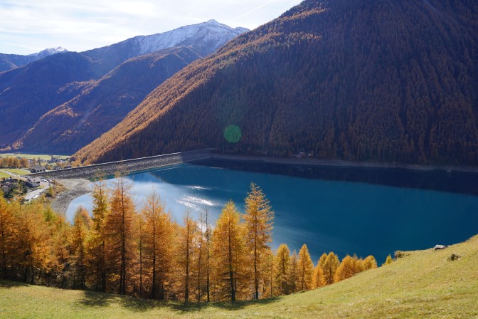 Na szlakach, wśród jezior i pod gwiazdami – kojąca natura Południowego Tyrolu