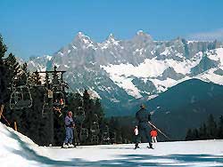 Szczyt Fageralm widok na Dachstein (fot. J.Ciszak) Szczyt Fageralm widok na Dachstein (fot. J.Ciszak)